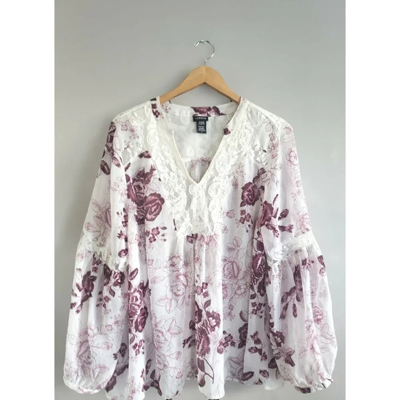 TORRID Blouse Cream Purple Floral Print Chiffon Lace Inset Cotton Womens 2X - Picture 1 of 7